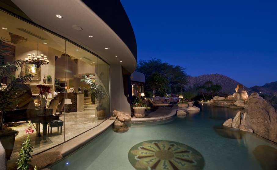 Outdoor Entertainment